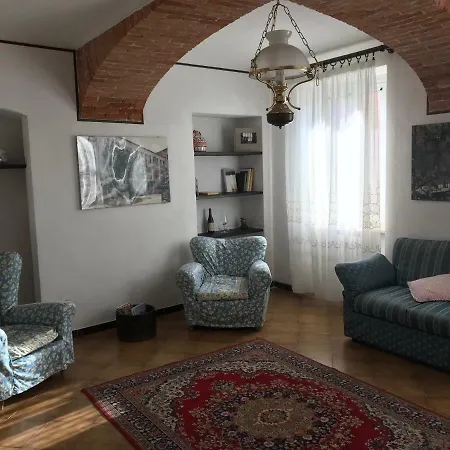 Bed & Roses “gege” アパート ラ・モッラ