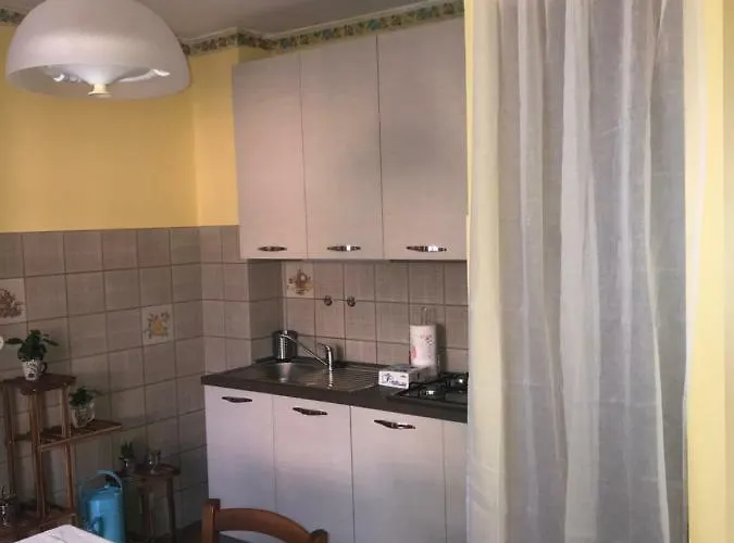 Bed & Roses “gege” Lägenhet